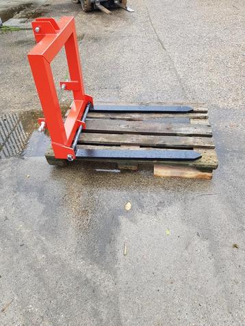 Palletdrager 750 kg met verstelbare lepels beschikbaar voor biedingen