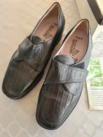 Chaussures confort noires neuves taille 40,5, Comme neuf, Noir, Autres types, Enlèvement ou Envoi