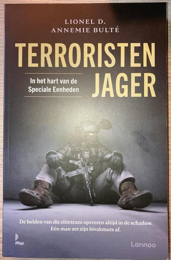 Terroristenjager, Boeken, Politiek en Maatschappij, Zo goed als nieuw, Ophalen of Verzenden