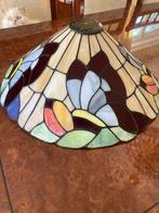 Antieke lampenkap, Enlèvement, Utilisé