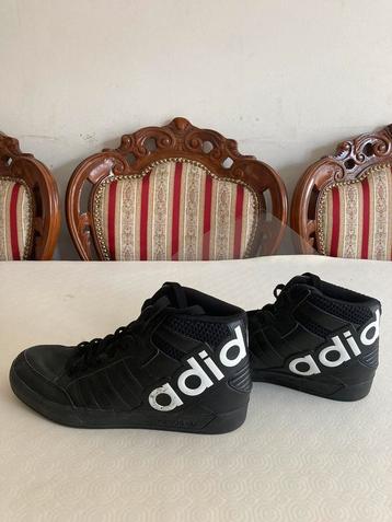 Adidas schoenen - Maat 40 (2/3)