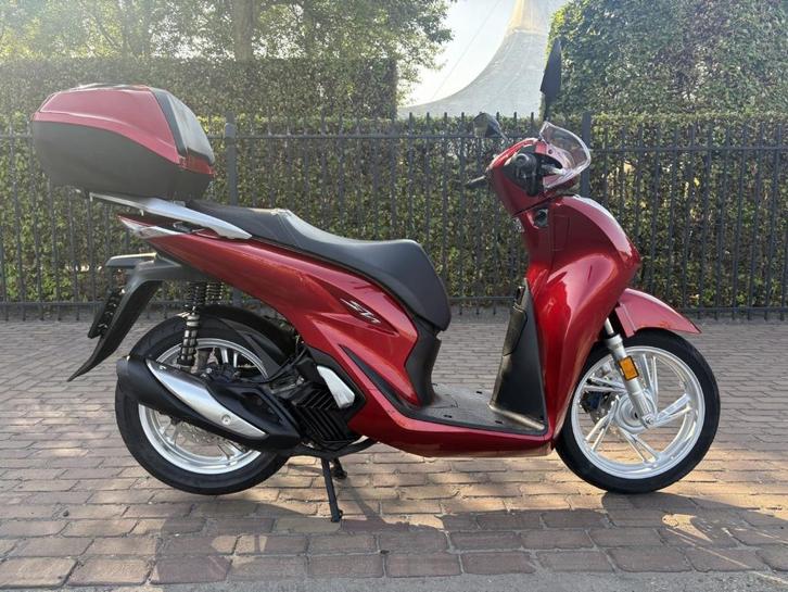 Honda SH 125, Motoren, Motoren | Honda, Bedrijf, Scooter, 11 kW of minder, 1 cilinder, Minimaal motorrijbewijs A1, ABS, Ophalen