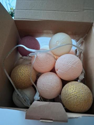 Lichtslinger Happy lights beschikbaar voor biedingen