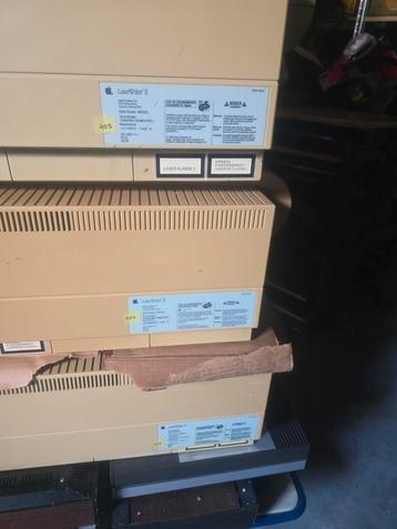 Apple LaserWriter II vintage printers beschikbaar voor biedingen