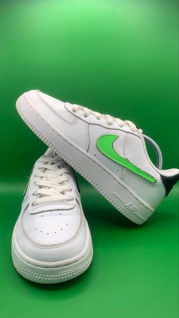 Nike Air Force One - « Green Strike »