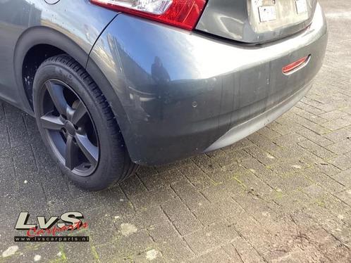 Achterbumper van een Peugeot 208, Auto-onderdelen, Carrosserie, Bumper, Peugeot, Gebruikt, 3 maanden garantie, Ophalen of Verzenden