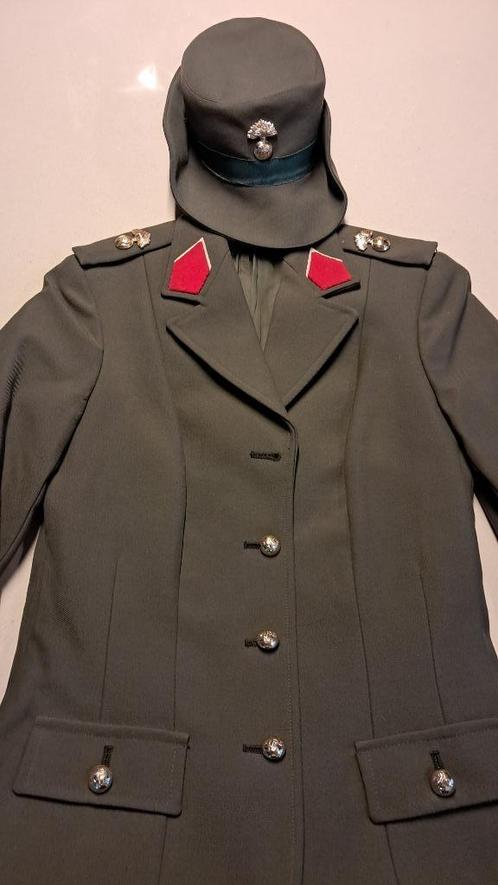 BELGIQUE - ABL - VAREUSE ET COIFFURE FEMME MP - 1978, Verzamelen, Militaria | Algemeen, Landmacht, Kleding of Schoenen, Ophalen of Verzenden
