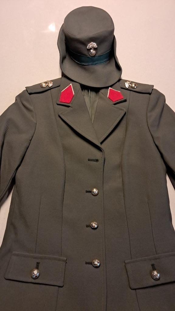 BELGIQUE - ABL - VAREUSE ET COIFFURE FEMME MP - 1978, Verzamelen, Militaria | Algemeen, Landmacht, Kleding of Schoenen, Ophalen of Verzenden