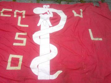 Drapeau du cercle estudiantin ULB médecine dentisterie 1974 beschikbaar voor biedingen