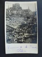 photo carte postale ancienne Environs de la grande Place, Affranchie, Envoi, Ville ou Village, Avant 1920