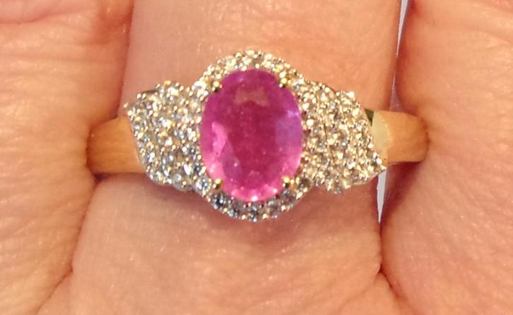 Nieuwe gouden Harry Ivens ring met Saffier, Handtassen en Accessoires, Ringen, Nieuw, Dame, Roze, Goud, Met edelsteen, Verzenden