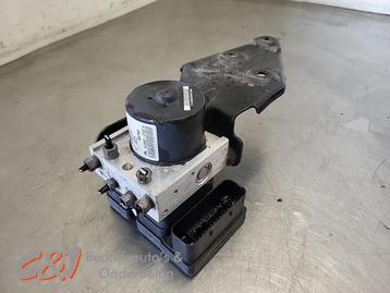 ABS Pomp van een Fiat Doblo beschikbaar voor biedingen