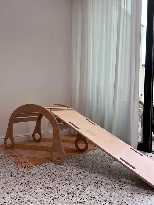 Good Wood houten klimrek met glijbaan / rocker, Kinderen en Baby's, Speelgoed | Houten speelgoed, Zo goed als nieuw, Ophalen