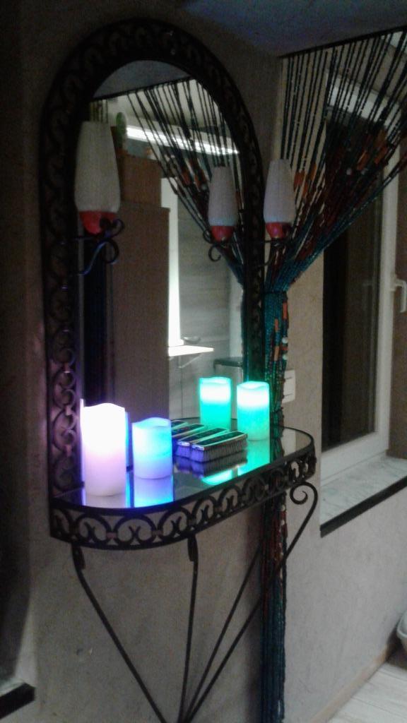 Spiegel met console voor aan de muur te hangen te koop., Antiek en Kunst, Antiek | Spiegels, Ophalen