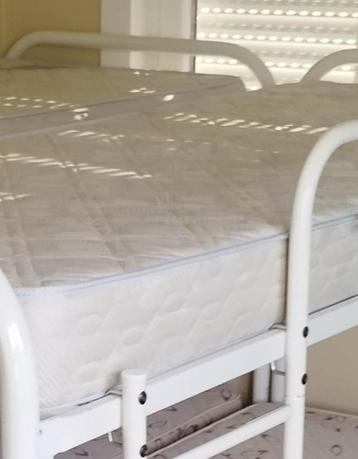 80*190 stapelbed met matras op Koksijde/Koksijde beschikbaar voor biedingen