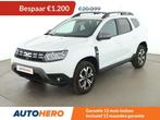 Dacia Duster 1.3 TCe Journey (bj 2023, automaat), Auto's, Stof, Gebruikt, Duster, Wit