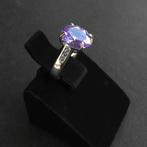 Prachtige zilveren ring met lavendel-amethist, Handtassen en Accessoires, Ringen, 18 tot 19, Verzenden, Nieuw, Met edelsteen