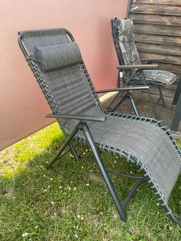Prachtige tuinstoel beschikbaar voor biedingen