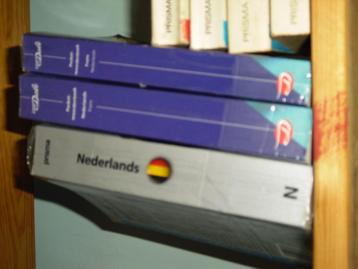 woordenboek van dale beschikbaar voor biedingen