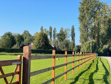 Paardenomheining met 2 of 3 liggers.  Op voorraad! beschikbaar voor biedingen