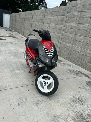 Peugeot Speedfight 2 beschikbaar voor biedingen