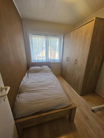 Kwaliteitsvolle éénpersoons slaapkamer beschikbaar voor biedingen
