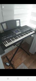 yamaha psr S550 met usb.       0488325072, Muziek en Instrumenten, Keyboards, Ophalen, Zo goed als nieuw, Yamaha
