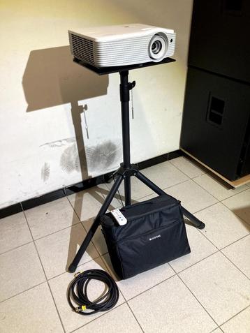 Optoma W512 Beamer/projector beschikbaar voor biedingen