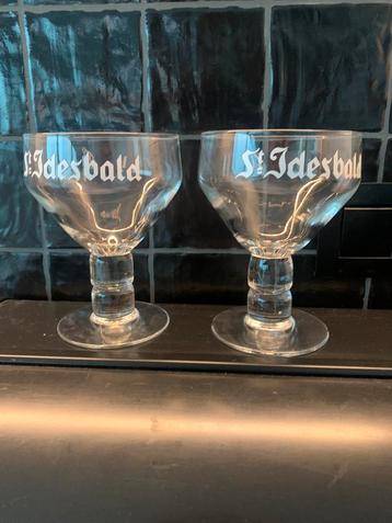 Twee glazen St Idesbald
