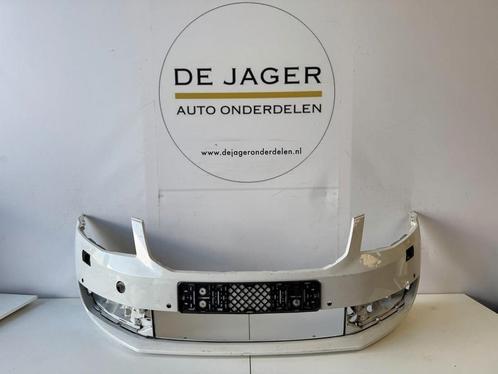 SKODA OCTAVIA VOORBUMPER BUMPER 2013- 5E0807221, Auto-onderdelen, Carrosserie, Bumper, Skoda, Voor, Gebruikt