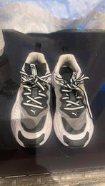 Chaussures de sport Puma T37, Enlèvement, Comme neuf, Chaussures
