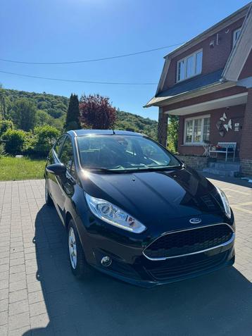 ford fiesta 2016 titanium/Euro 6B/80000km/1.5tdci, Autos, Achat, Euro 6, Noir, 5 portes
