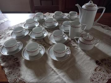 12- delig koffieservies beschikbaar voor biedingen