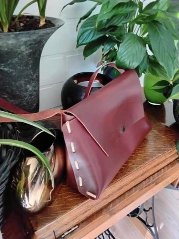 Lederen handtas, nieuw beschikbaar voor biedingen