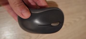 Computermuis LOGITECH - DRAADLOOS beschikbaar voor biedingen