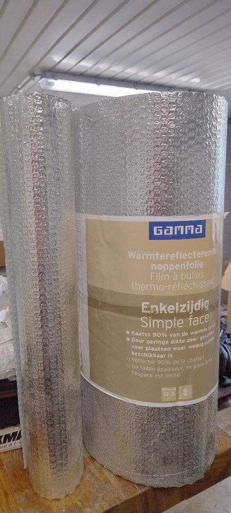 Isolerende radiatorfolie 13,5 meter x 60 cm, Doe-het-zelf en Bouw, Isolatie en Afdichting, Nieuw, Muurisolatie, Overige materialen