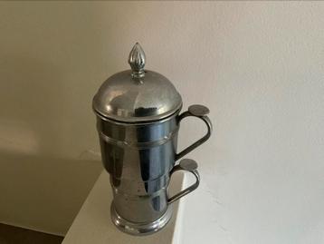 Vintage koffiefilter beschikbaar voor biedingen