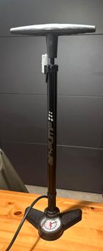 Fietspomp met manometer (“Air Pump”), Ophalen, Drukmeter