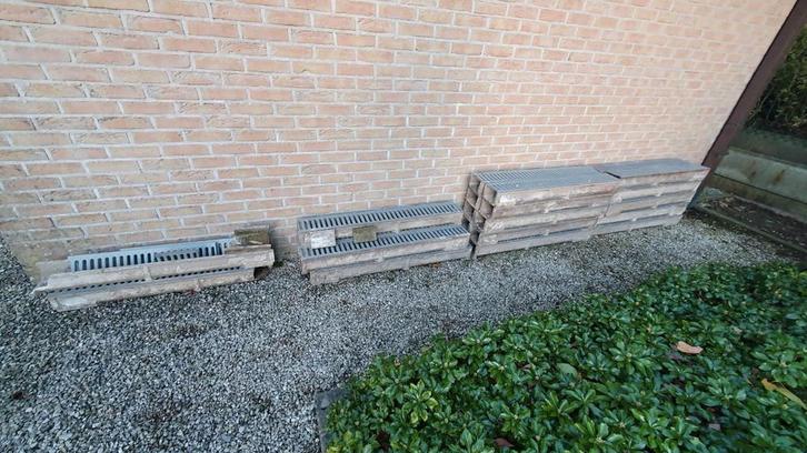 Afvoergoten polyesterbeton / acodrain met verzinkte rooster, Doe-het-zelf en Bouw, Buizen en Afvoer, Gebruikt, Afvoer, Zink, Minder dan 2 meter