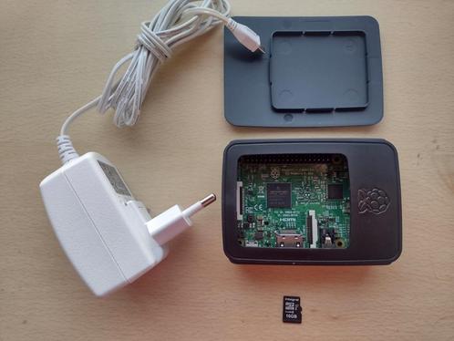 Kit Raspberry Pi 3 B - boîtier - carte SD 16 Go - adaptateur, Informatique & Logiciels, Ordinateurs & Logiciels Autre, Comme neuf