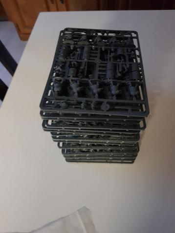 warlord Hail ceasar imperial roman legionairs sprue beschikbaar voor biedingen