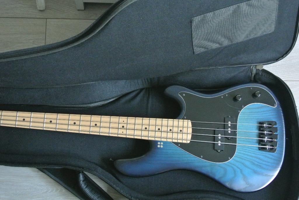 Sandberg California “Lionel” VS short-scale BB, Muziek en Instrumenten, Snaarinstrumenten | Gitaren | Bas, Zo goed als nieuw, Elektrisch