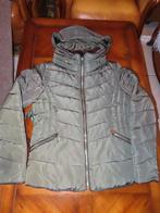 Jolie veste kaki T38 dame avec capuchon, Ophalen of Verzenden, Zo goed als nieuw, Maat 38/40 (M)