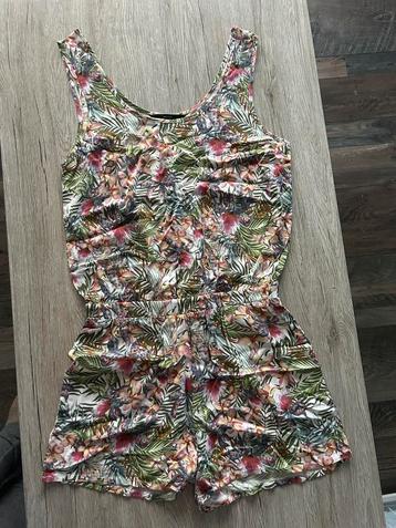 Leuke jumpsuit maat S beschikbaar voor biedingen