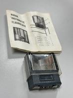 Porte-flash Kodak Instamatic Vintage C110F + étui  plastique, Enlèvement ou Envoi