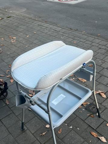 Chicco Cuddle & Bubble – Table à langer avec baignoir beschikbaar voor biedingen