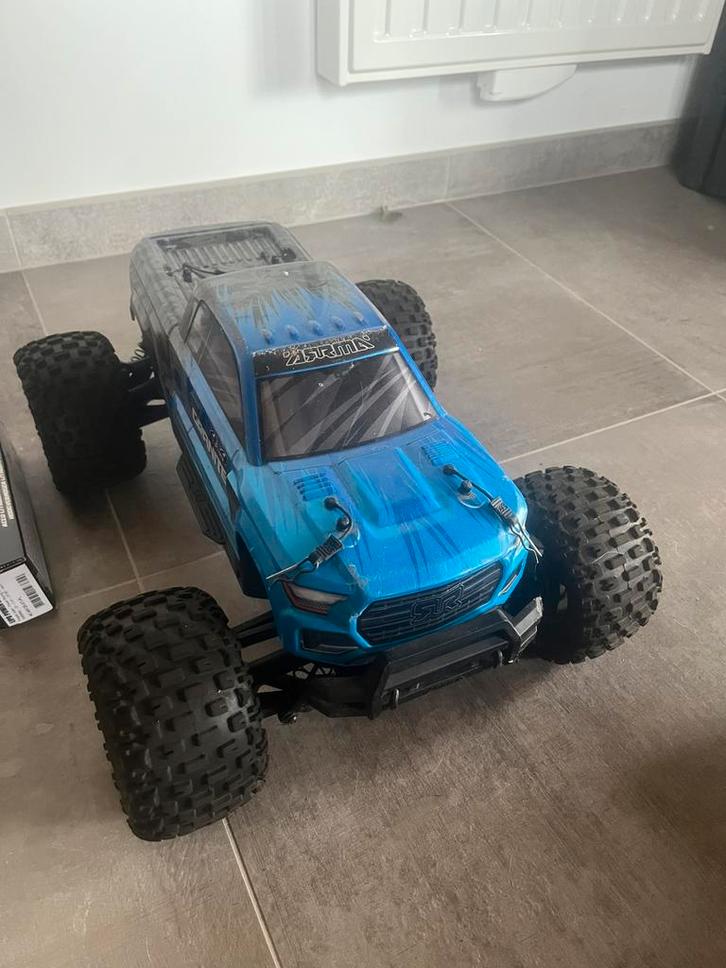 Arma Granite RC Auto, Hobby en Vrije tijd, Modelbouw | Radiografisch | Auto's, Zo goed als nieuw, Ophalen