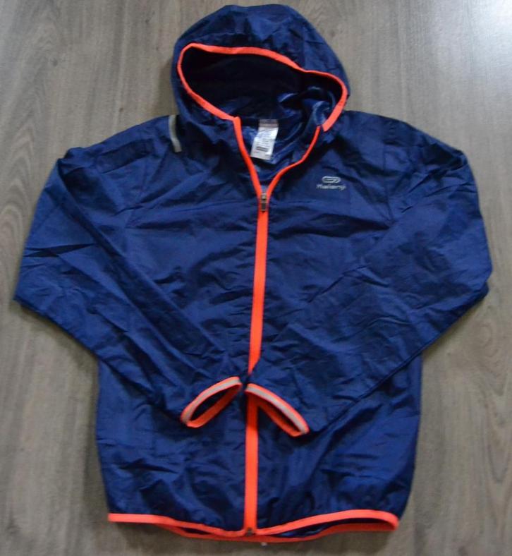 Regenjas Decathlon maat 134/140, Kinderen en Baby's, Kinderkleding | Maat 134, Zo goed als nieuw, Jongen of Meisje, Jas, Ophalen of Verzenden