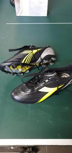 Nog nieuwe voetbalschoenen,Diadora Brasil 42,5 ongedragen, Ophalen of Verzenden, Nieuw, Schoenen