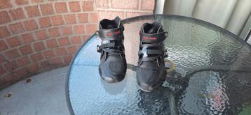 A VENDRE CHAUSSURES MOTO POINTURE 43 beschikbaar voor biedingen